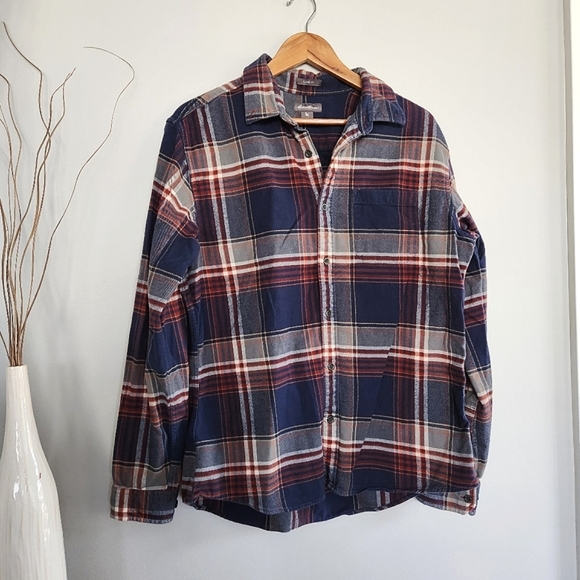 EDDIE BAUER Large Mens Flannel Button Down - Picture 1 of 7